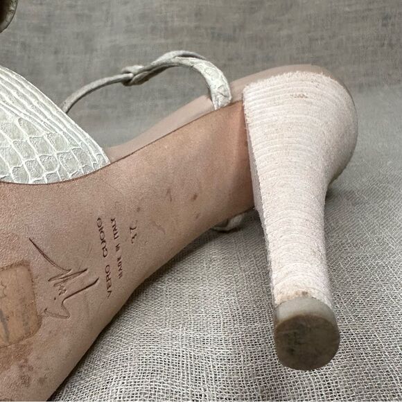 Giuseppe Zanotti Rescue - Picture 4 of 8